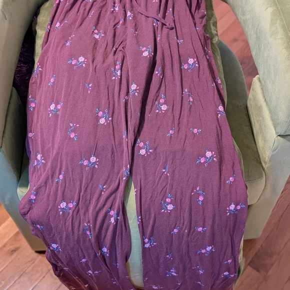 Floral Pajama Set in Burgundy - Picture 4 of 5